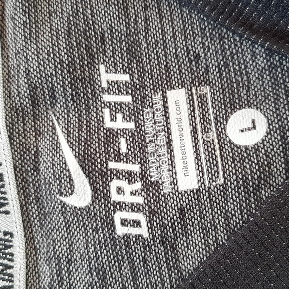 Nike Dri-fit Training Shirt - Picture 2 of 3